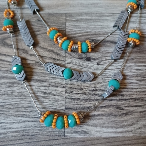 Multi-strand southwest inspired necklace - Picture 2 of 3